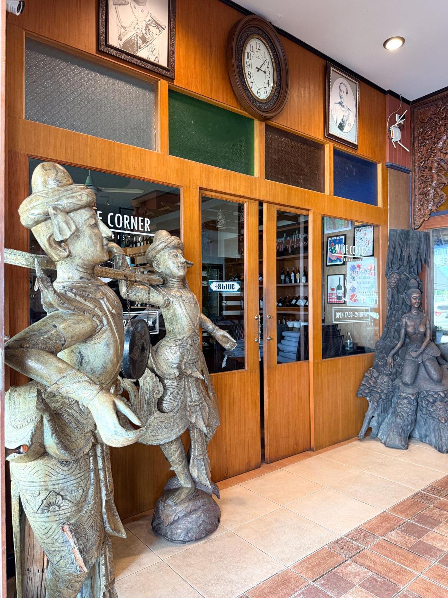 Ban Ao Thong Trang Exterior foto